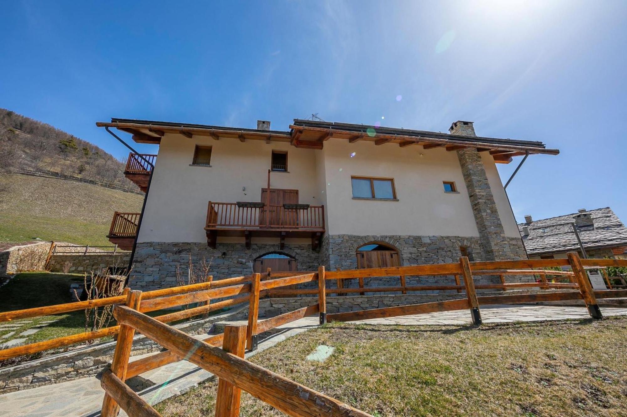 Rebecca'S House Few Steps From Skiing - Happy Rentals Bardonecchia Ngoại thất bức ảnh