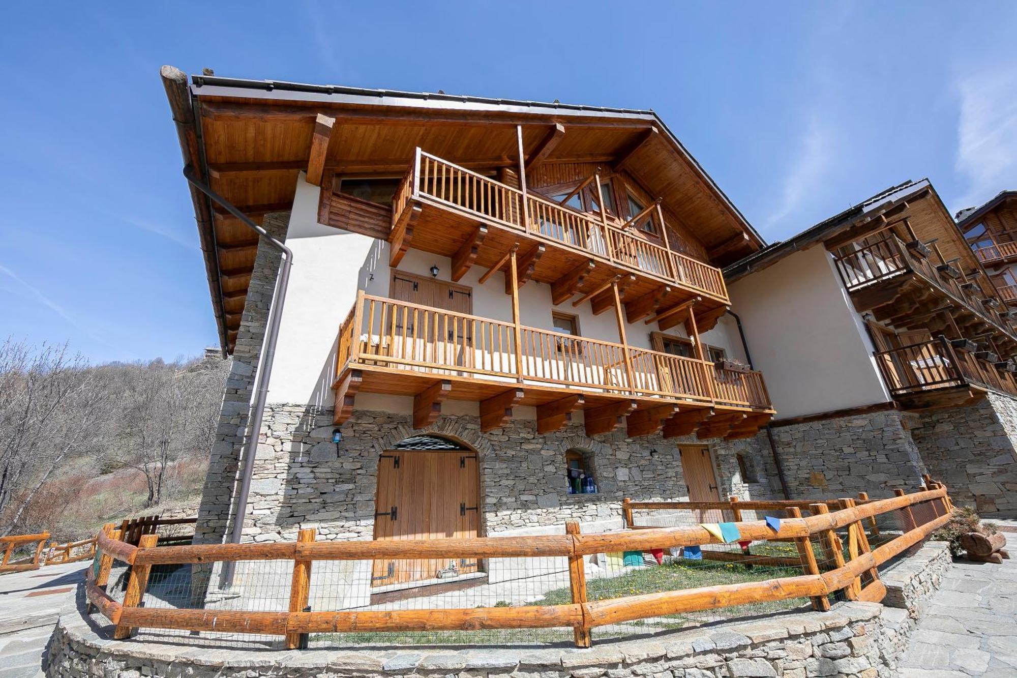 Rebecca'S House Few Steps From Skiing - Happy Rentals Bardonecchia Ngoại thất bức ảnh
